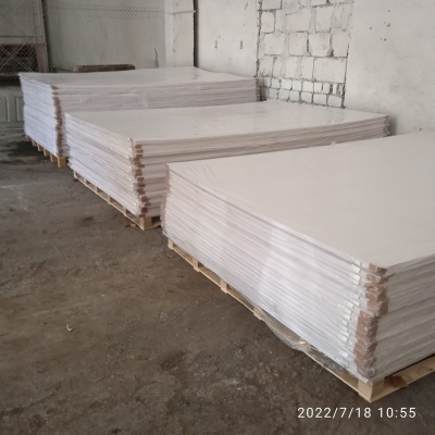 ПВХ Китай - 8 мм   (пл. 0.55) белый 2.05*3.05 м